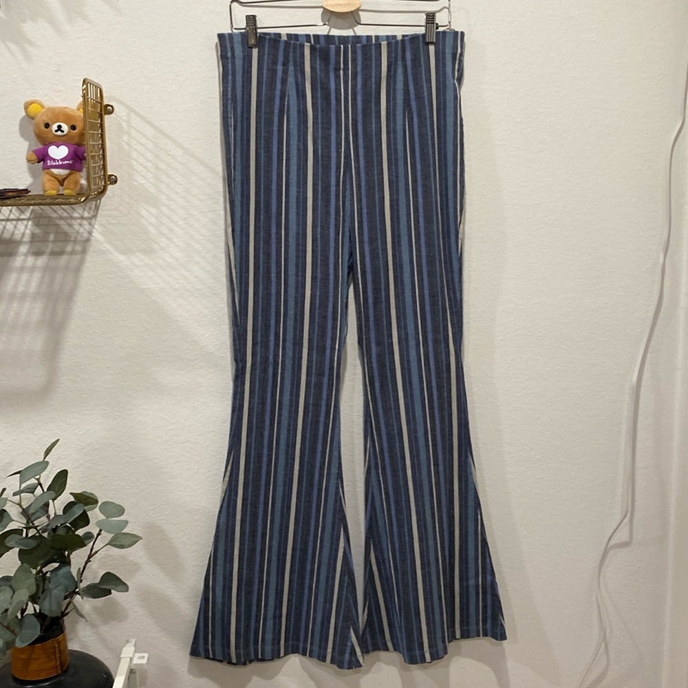 Free People Pull on Flare Bell bottom Pants